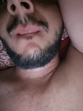 amazingboyyy12 online show from April 18, 9:54 am