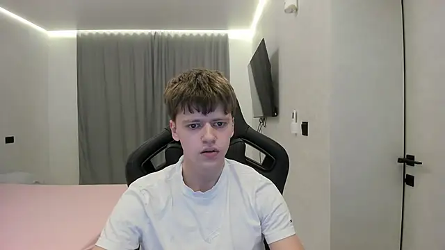 bonekoambalabu online show from April 3, 12:40 am