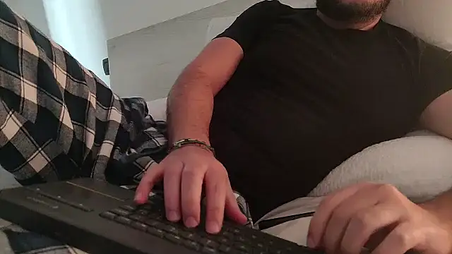 Reb born89 online show from April 19, 8:14 am