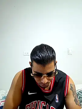 Lobo-Morninstar online show from June 3, 6:24 pm