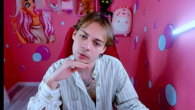 PaulWilliamsy online show from January 7, 10:42 am