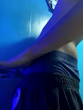 ultratulon online show from January 16, 2:03 am