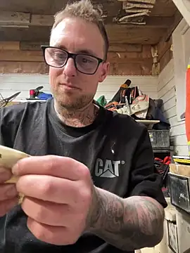 WIDBIGWHITECOCK online show from February 17, 5:17 am