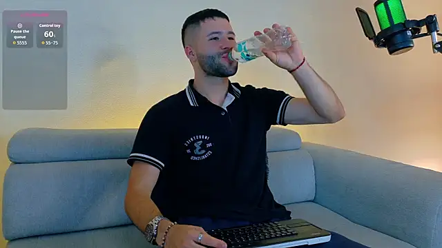 AndyKnoxx online show from April 5, 7:54 pm