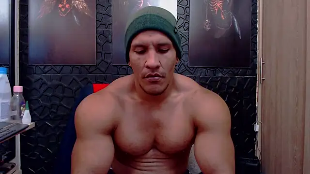 viktor herrera online show from February 19, 6:37 pm