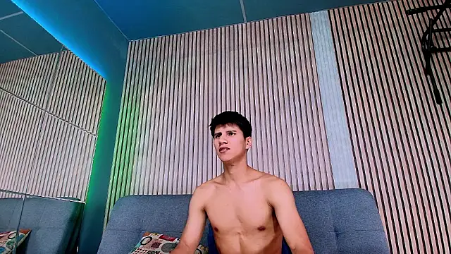 Atlas desire online show from January 19, 3:14 pm