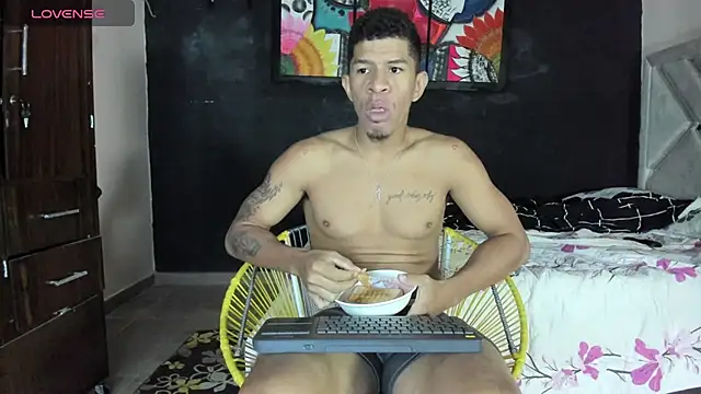 antonio aguilarx online show from July 3, 1:06 pm