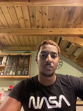 Axel black10 online show from February 8, 3:27 pm