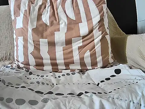 matt27120 online show from February 5, 1:51 pm