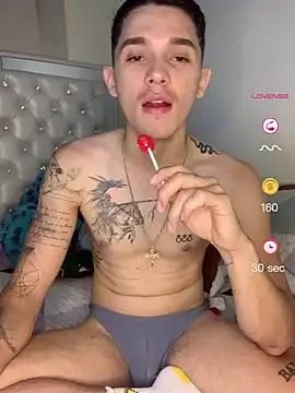  Ander Xx online show from May 28, 6:33 am