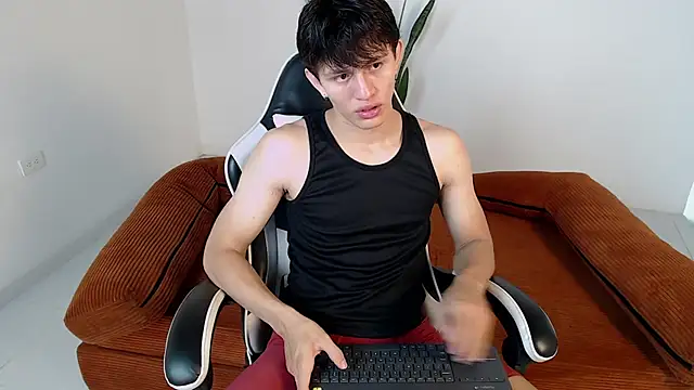 DarrenColleen online show from April 15, 2:50 pm