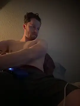 Issa Crazed online show from February 8, 6:52 am