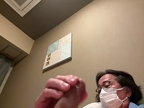 hiroshi-1964 online show from February 3, 9:09 pm