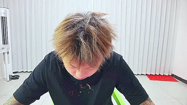 Chocolates-001 online show from July 15, 1:07 pm