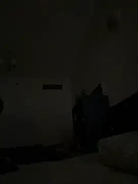 luvis69couple online show from April 28, 3:33 am