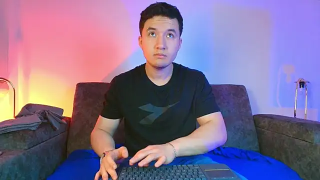 Alexander Connor online show from February 27, 11:33 am