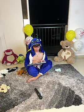 Naim TheKing online show from March 18, 12:24 am