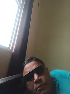 deshilnd online show from July 31, 10:37 am