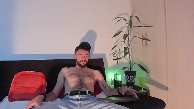 Erickpritz xh online show from April 16, 9:39 pm