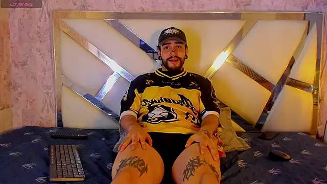 Benny and Mark online show from February 5, 4:08 am