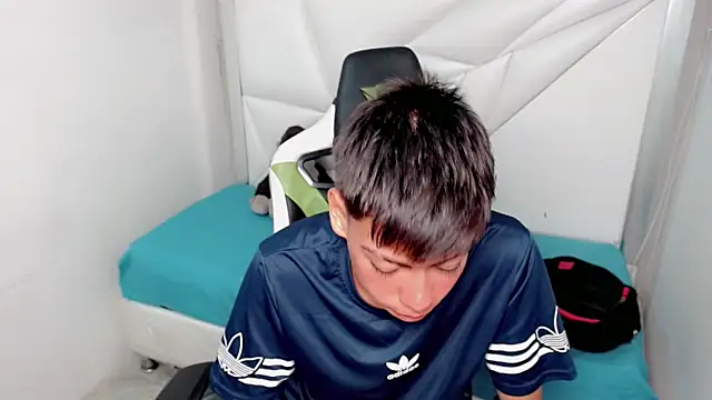 Liarr  online show from March 4, 8:16 pm