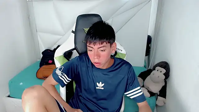 Liarr  online show from February 26, 8:43 pm