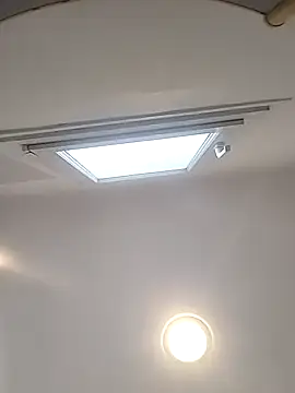 K2b13aatz online show from March 30, 8:15 am