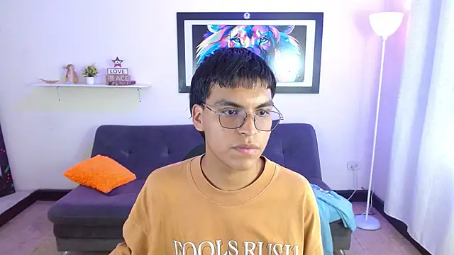 Maecum18 online show from March 26, 10:03 pm