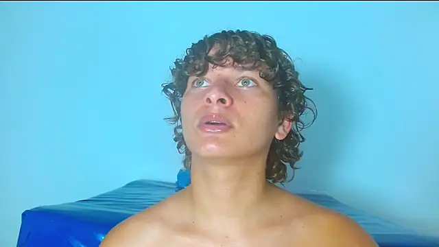 arielnoir6958 online show from March 2, 11:45 pm