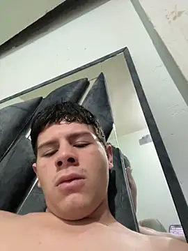 Andy12912 online show from April 2, 6:49 pm