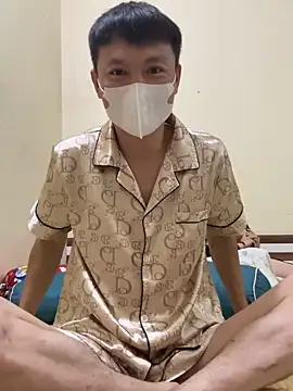 holl110 online show from March 1, 12:49 pm