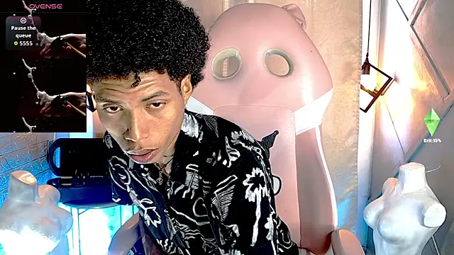 Walkers05 online show from April 3, 6:04 pm