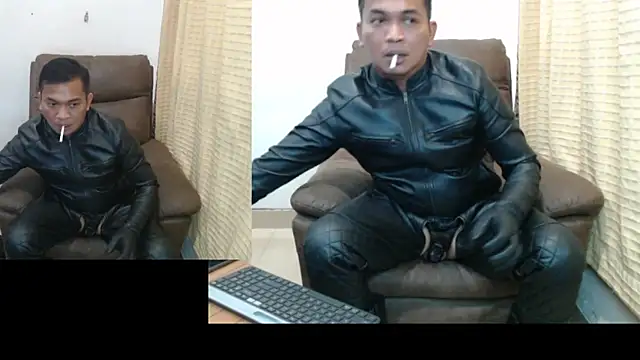 Leatherbdsm81 online show from July 27, 3:41 pm