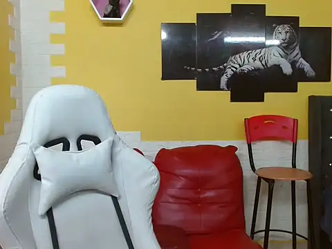 chacorta  online show from April 14, 1:43 pm