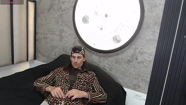 Noha-Smith online show from February 8, 3:45 am