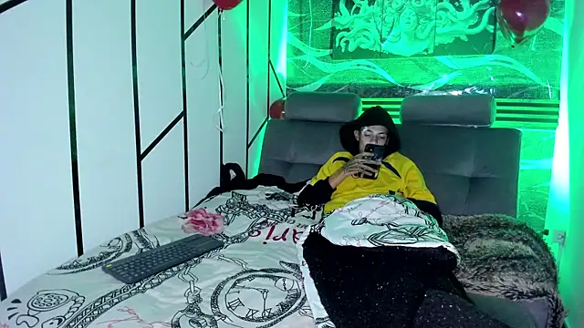 ELL PBC online show from February 15, 7:51 am