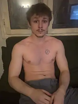Lucas328706 online show from May 11, 6:16 pm