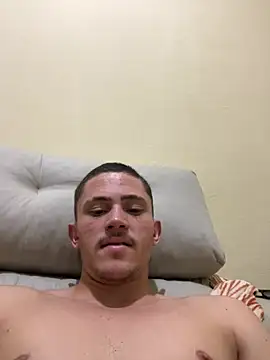 casalcarioca021 online show from June 24, 3:31 am