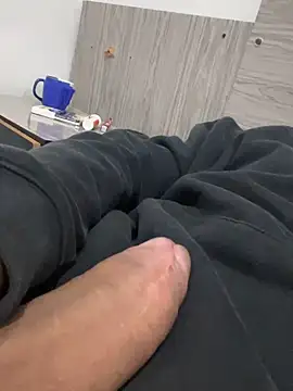 Luiznflp3 online show from March 3, 10:44 am