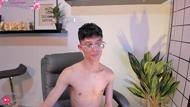 Patrick Howland  online show from April 3, 1:57 am