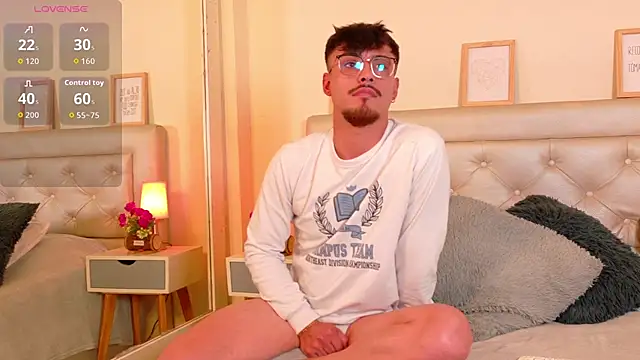 Aiden Gray online show from February 18, 9:23 pm