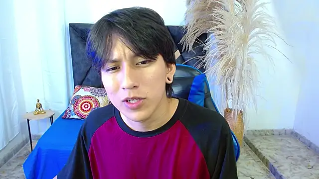 nikoo 18 online show from March 7, 1:42 pm