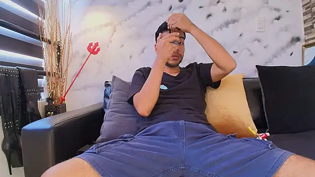 Max Hornye online show from March 3, 6:59 pm