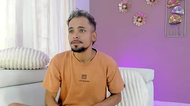 neyder sanz online show from February 17, 12:48 pm