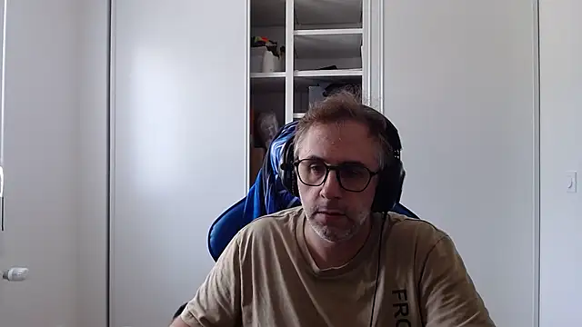 mika3377 online show from July 3, 9:59 am