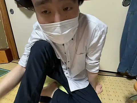 shizuku-kun211 online show from April 16, 9:09 am