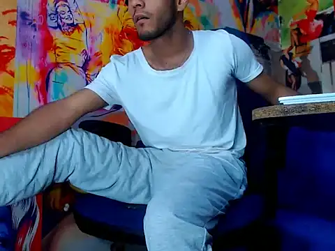 warmNoah online show from March 24, 7:29 pm