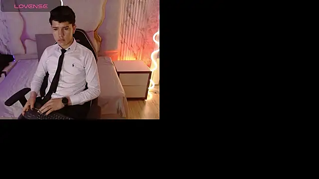 estefan tay online show from March 2, 4:01 am