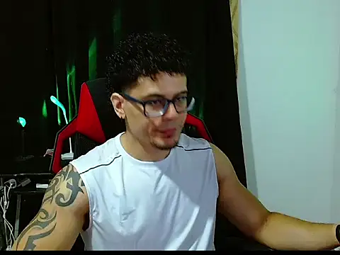 Logan0626 online show from February 19, 12:19 am