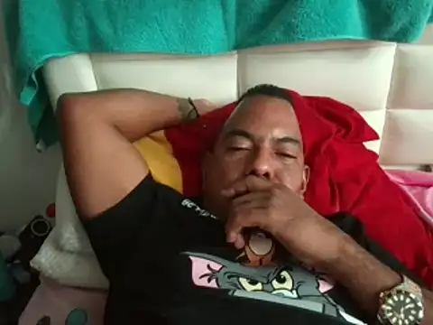 Quillero18 online show from February 24, 3:35 pm